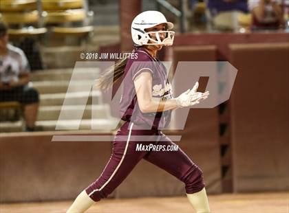 Thumbnail 2 in Sahuarita vs. Winslow (AIA 3A Final) photogallery.