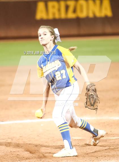 Thumbnail 2 in Sahuarita vs. Winslow (AIA 3A Final) photogallery.