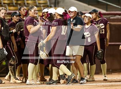 Thumbnail 1 in Sahuarita vs. Winslow (AIA 3A Final) photogallery.