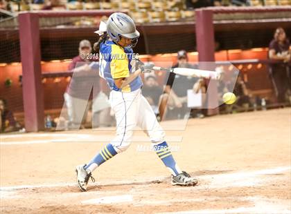 Thumbnail 2 in Sahuarita vs. Winslow (AIA 3A Final) photogallery.