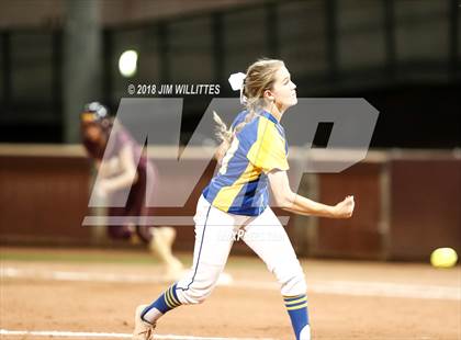 Thumbnail 1 in Sahuarita vs. Winslow (AIA 3A Final) photogallery.