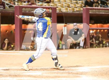 Thumbnail 2 in Sahuarita vs. Winslow (AIA 3A Final) photogallery.