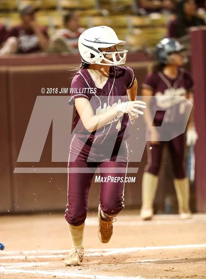 Thumbnail 3 in Sahuarita vs. Winslow (AIA 3A Final) photogallery.