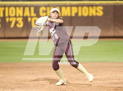 Thumbnail 2 in Sahuarita vs. Winslow (AIA 3A Final) photogallery.