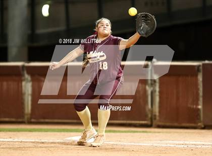 Thumbnail 2 in Sahuarita vs. Winslow (AIA 3A Final) photogallery.