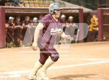 Thumbnail 2 in Sahuarita vs. Winslow (AIA 3A Final) photogallery.