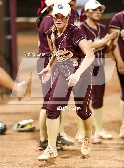 Thumbnail 1 in Sahuarita vs. Winslow (AIA 3A Final) photogallery.