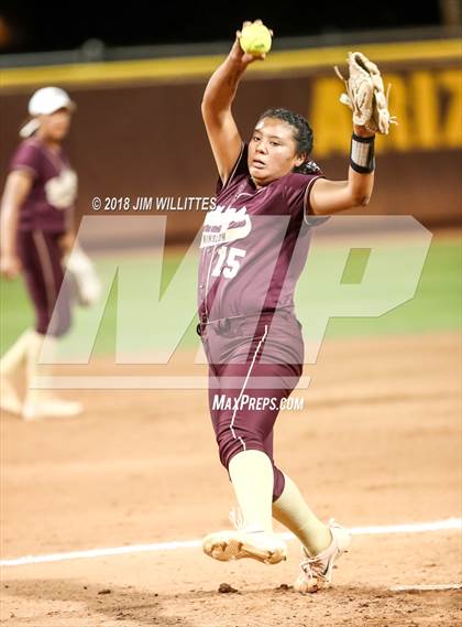 Thumbnail 1 in Sahuarita vs. Winslow (AIA 3A Final) photogallery.