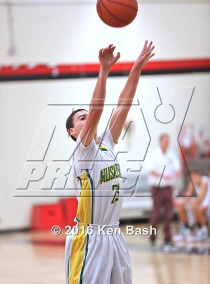 Thumbnail 3 in Camarillo vs. Moorpark photogallery.