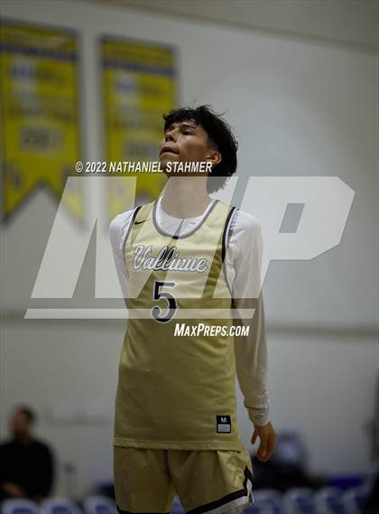 Thumbnail 1 in Vallivue vs. Western Christian (The Classic @ Damien) photogallery.