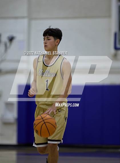 Thumbnail 2 in Vallivue vs. Western Christian (The Classic @ Damien) photogallery.