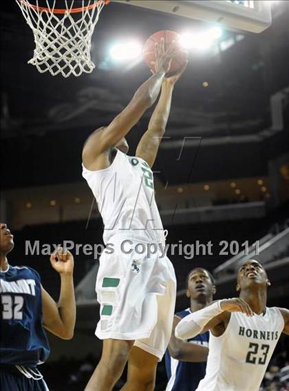 Thumbnail 1 in Lincoln vs. Summit (CIF SoCal D2 Regional Final) photogallery.