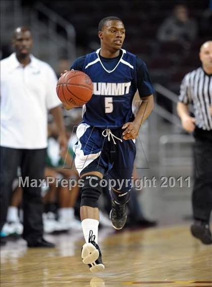 Thumbnail 3 in Lincoln vs. Summit (CIF SoCal D2 Regional Final) photogallery.