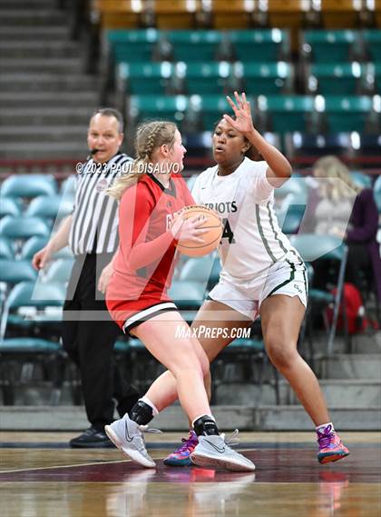 Thumbnail 1 in Glenwood Springs vs. George Washington (CHSAA 5A Great 8) photogallery.