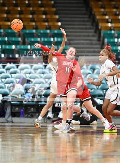 Thumbnail 2 in Glenwood Springs vs. George Washington (CHSAA 5A Great 8) photogallery.