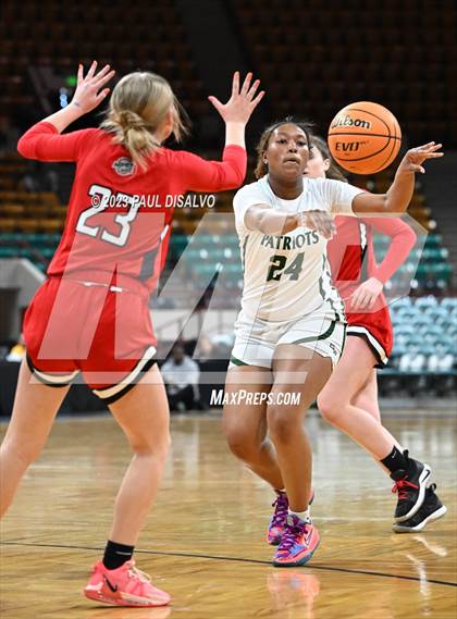 Thumbnail 1 in Glenwood Springs vs. George Washington (CHSAA 5A Great 8) photogallery.