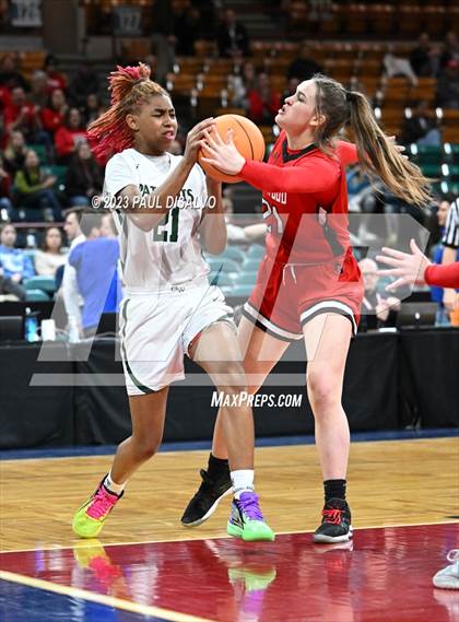 Thumbnail 3 in Glenwood Springs vs. George Washington (CHSAA 5A Great 8) photogallery.