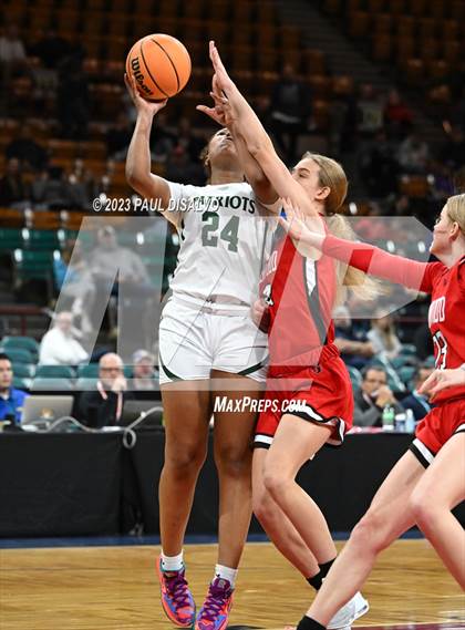Thumbnail 2 in Glenwood Springs vs. George Washington (CHSAA 5A Great 8) photogallery.