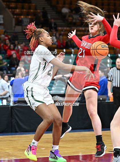 Thumbnail 2 in Glenwood Springs vs. George Washington (CHSAA 5A Great 8) photogallery.
