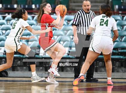 Thumbnail 1 in Glenwood Springs vs. George Washington (CHSAA 5A Great 8) photogallery.