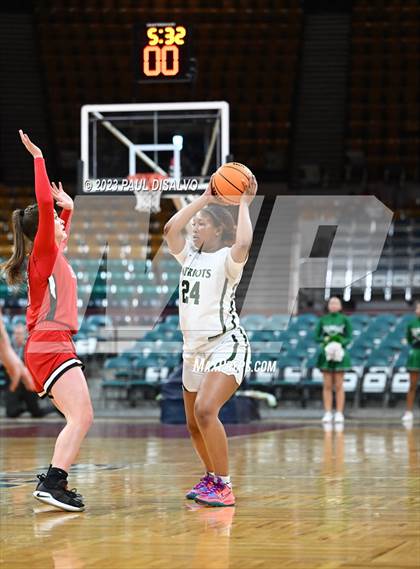 Thumbnail 1 in Glenwood Springs vs. George Washington (CHSAA 5A Great 8) photogallery.