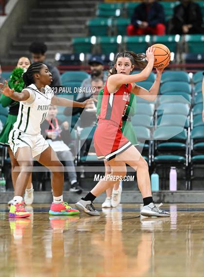 Thumbnail 1 in Glenwood Springs vs. George Washington (CHSAA 5A Great 8) photogallery.