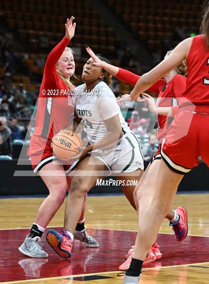 Thumbnail 1 in Glenwood Springs vs. George Washington (CHSAA 5A Great 8) photogallery.