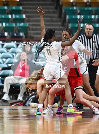 Thumbnail 3 in Glenwood Springs vs. George Washington (CHSAA 5A Great 8) photogallery.