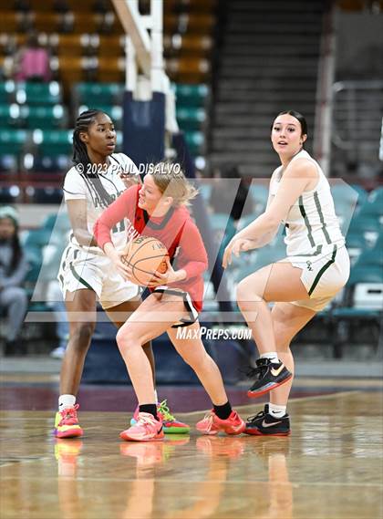 Thumbnail 2 in Glenwood Springs vs. George Washington (CHSAA 5A Great 8) photogallery.