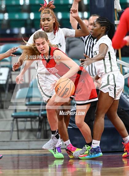 Thumbnail 2 in Glenwood Springs vs. George Washington (CHSAA 5A Great 8) photogallery.