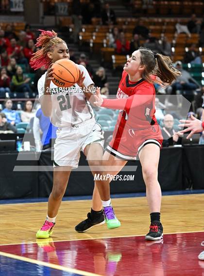 Thumbnail 2 in Glenwood Springs vs. George Washington (CHSAA 5A Great 8) photogallery.