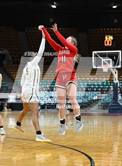 Thumbnail 3 in Glenwood Springs vs. George Washington (CHSAA 5A Great 8) photogallery.