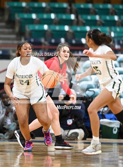 Thumbnail 3 in Glenwood Springs vs. George Washington (CHSAA 5A Great 8) photogallery.