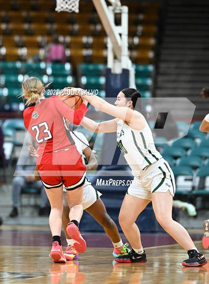 Thumbnail 1 in Glenwood Springs vs. George Washington (CHSAA 5A Great 8) photogallery.