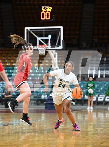 Thumbnail 2 in Glenwood Springs vs. George Washington (CHSAA 5A Great 8) photogallery.