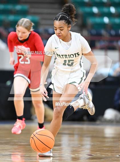 Thumbnail 1 in Glenwood Springs vs. George Washington (CHSAA 5A Great 8) photogallery.