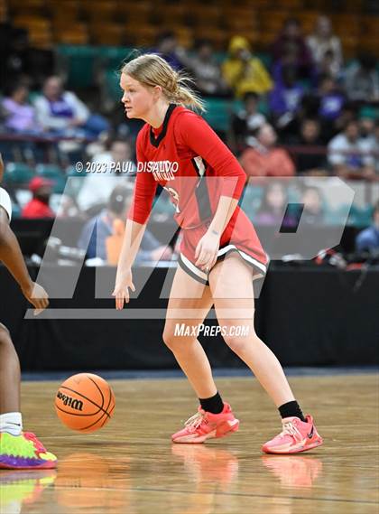 Thumbnail 3 in Glenwood Springs vs. George Washington (CHSAA 5A Great 8) photogallery.