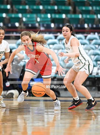 Thumbnail 1 in Glenwood Springs vs. George Washington (CHSAA 5A Great 8) photogallery.