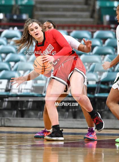 Thumbnail 3 in Glenwood Springs vs. George Washington (CHSAA 5A Great 8) photogallery.