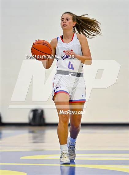 Thumbnail 3 in Indiana All-Stars (Junior vs Senior) photogallery.