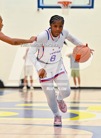 Thumbnail 2 in Indiana All-Stars (Junior vs Senior) photogallery.