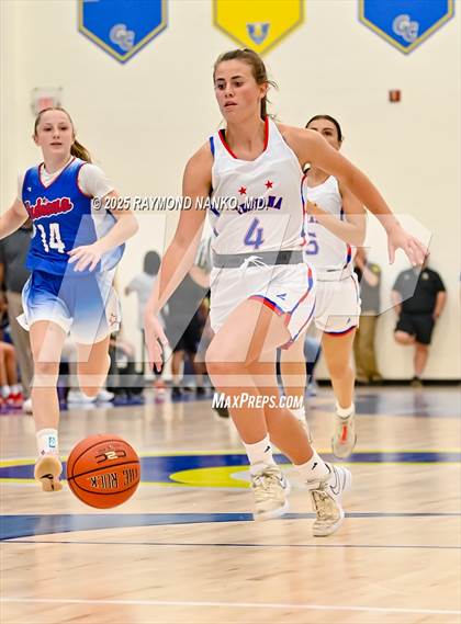 Thumbnail 1 in Indiana All-Stars (Junior vs Senior) photogallery.