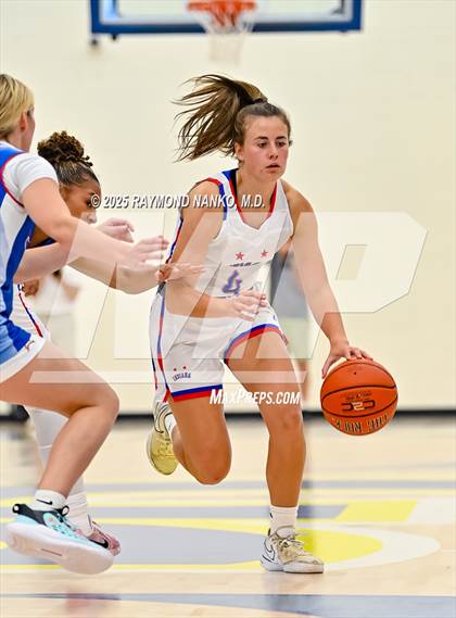 Thumbnail 3 in Indiana All-Stars (Junior vs Senior) photogallery.