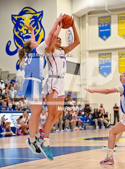 Thumbnail 3 in Indiana All-Stars (Junior vs Senior) photogallery.