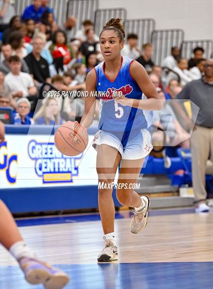 Thumbnail 1 in Indiana All-Stars (Junior vs Senior) photogallery.