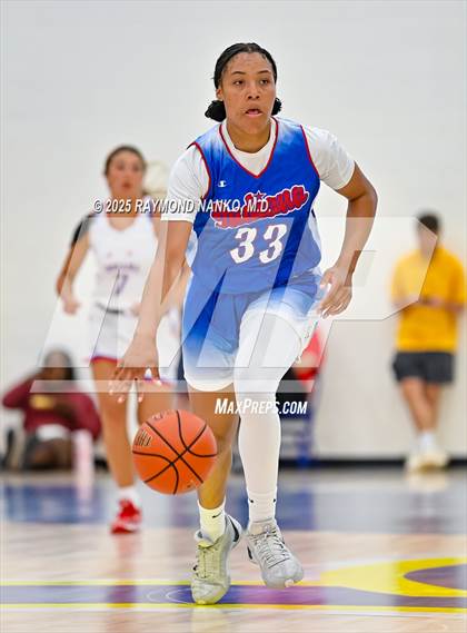 Thumbnail 2 in Indiana All-Stars (Junior vs Senior) photogallery.