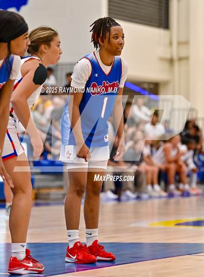 Thumbnail 2 in Indiana All-Stars (Junior vs Senior) photogallery.