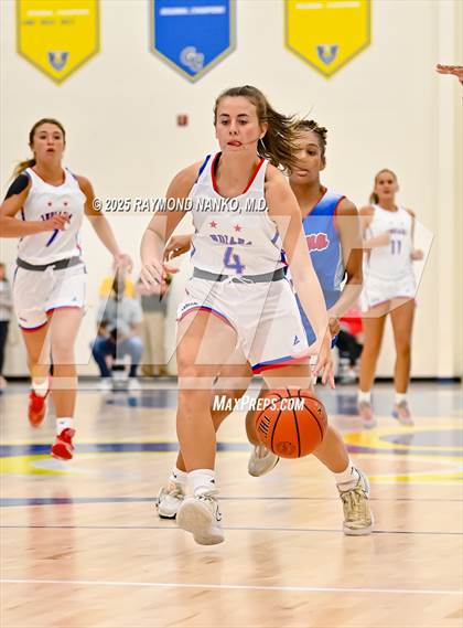 Thumbnail 2 in Indiana All-Stars (Junior vs Senior) photogallery.