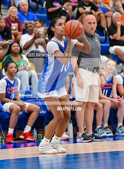 Thumbnail 1 in Indiana All-Stars (Junior vs Senior) photogallery.
