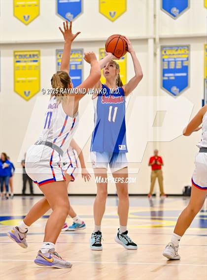 Thumbnail 1 in Indiana All-Stars (Junior vs Senior) photogallery.